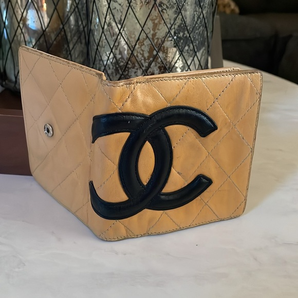 Chanel Quilted Black Tan Vintage Wallet As Is CC Authentic - Picture 15 of 17
